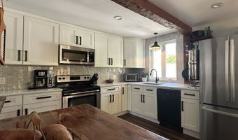8 Main St, Bennington, NH 03442