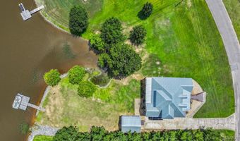 722 Lakeshore Dr, Autaugaville, AL 36003