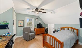 6 Knowlton Ct, Bristol, RI 02809