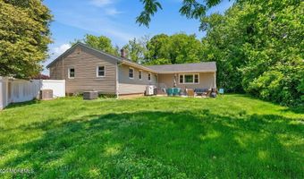 575 Garfield Ave, Belford, NJ 07718