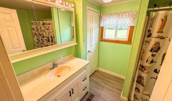 284 Cross Rd, Bradford, VT 05033