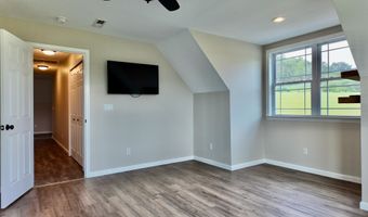 360 Rainbow Ln, Asbury, WV 24916