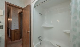 221 Greenland Rd, Anderson, SC 29626