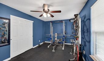 1457 Greenfield Crossing Ct, Ballwin, MO 63021