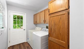 1008 Westrun Dr, Ballwin, MO 63021