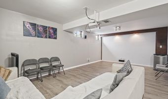 172 Windsong Cir, East Brunswick, NJ 08816