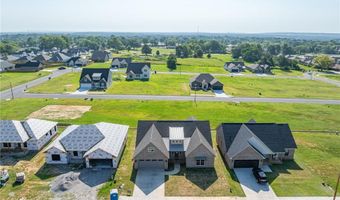 504 Waggoner Ln, Barling, AR 72923