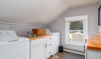 11 Crotteau St, Adams, MA 01220