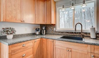 39 Oak Ridge Rd, Bartlett, NH 03812