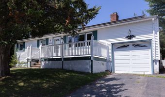 9 Whitewood Rd, Clinton, CT 06413