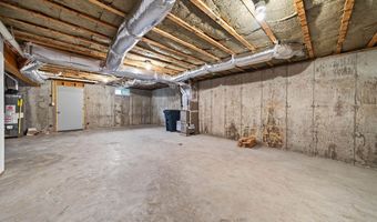 33 W End Ave B, Branford, CT 06405