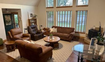 308 E Flint Hills Dr, Alma, KS 66401