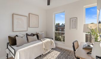 733 8TH St SE 302, Washington, DC 20003