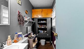 1074 S Avon Ave, Avon, IN 46123