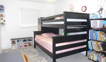 6349 Meridian Woods Blvd, Indianapolis, IN 46217