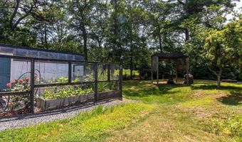 37 Yearling Run Rd, Bourne, MA 02532