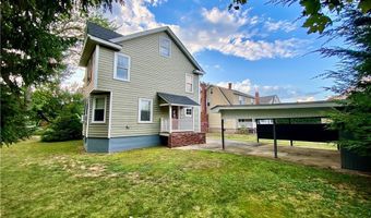 28 White Pkwy, North Smithfield, RI 02896