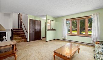 536 Fieldstone Dr, Amherst, OH 44001
