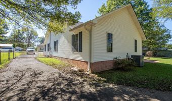 224 WILLOW Dr, Adamsville, TN 38310