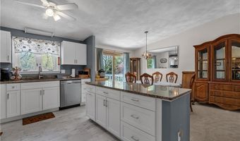 15 Driftwood Dr, Coventry, RI 02816