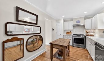 3910 Admiral Ave, Charlotte, NC 28205