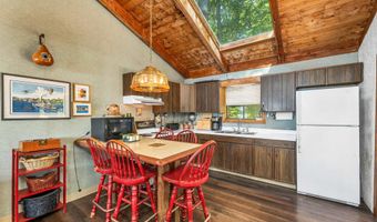 120 Big Barndoor Is, Alton, NH 03810