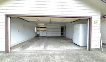 570 VELOPA Ct, Brookings, OR 97415