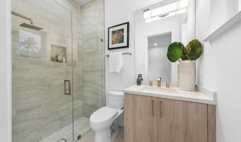 100 Glenbrook Ct, Atlantis, FL 33462