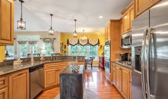 55 Creek Stone Ln, Autryville, NC 28318