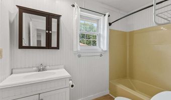 210 S Avis St, Absarokee, MT 59001