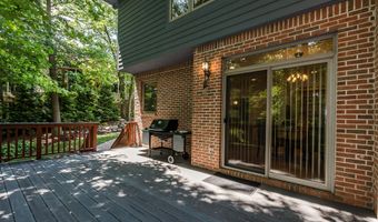 1544 Newport Creek Dr, Ann Arbor, MI 48103