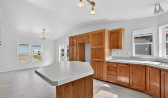 420 Johnson St, American Falls, ID 83211