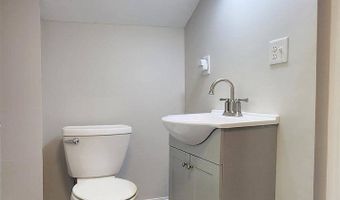 24 Warwick St, Bangor, ME 04401