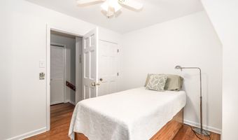 3 Deerfield Rd, Brookfield, CT 06804