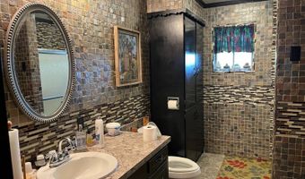 2452 S Carr Pen Rd, Atoka, OK 74525