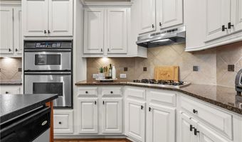 2424 Loxford Ln, Alpharetta, GA 30009