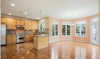 7517 LINDBERG Dr, Alexandria, VA 22306