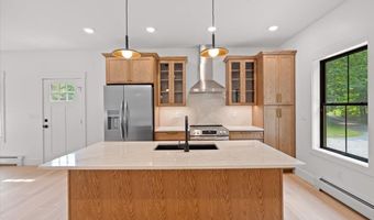41 Champ Ln, Bolton, VT 05676