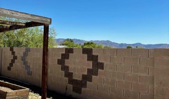 23895 W CANNON Dr, Congress, AZ 85332