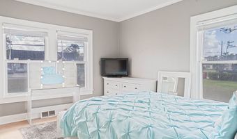 316 Fair St, Baxley, GA 31513