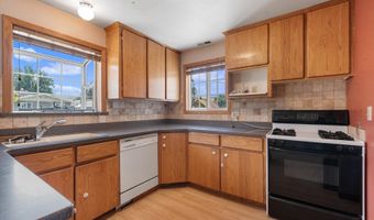 2280 D St, Baker City, OR 97814