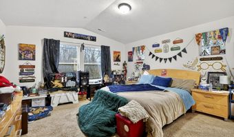 10535 SW CRESTWOOD Dr, Beaverton, OR 97008