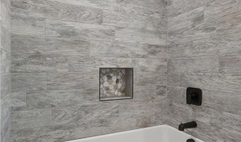 19707 Roanoke Rd, Apple Valley, CA 92307
