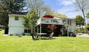 43 Meadowbrook Rd, Danbury, CT 06811