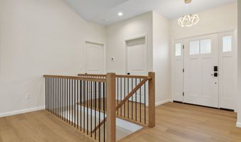 75 Willowbrook Rd, Cromwell, CT 06416