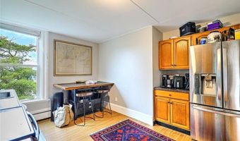 571 Spring St, Newport, RI 02840
