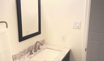 3310 WYNDHAM Cir 215, Alexandria, VA 22302