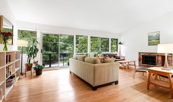 8004 PARK OVERLOOK Dr, Bethesda, MD 20817