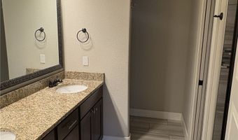 1801 SW Stonegrove Rd 1801, Bentonville, AR 72713