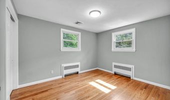 24 Ridge Rd, Cromwell, CT 06416